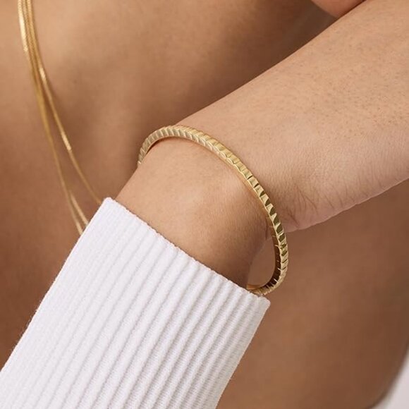 14K Gold Plated Stackable Bangle Bracelet - Picture 3 of 3